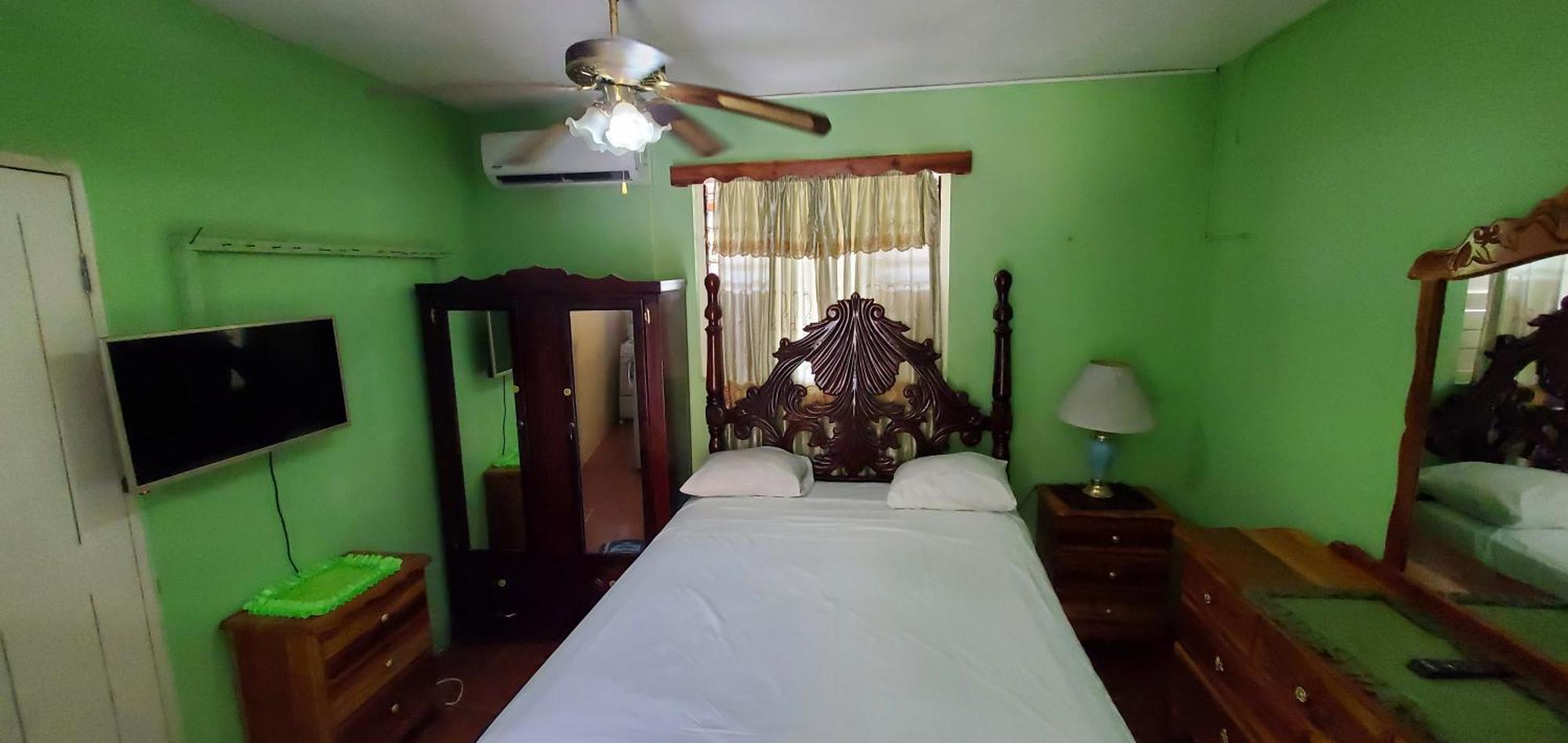 Little Shaw Park Guest House Ocho Rios Exterior photo