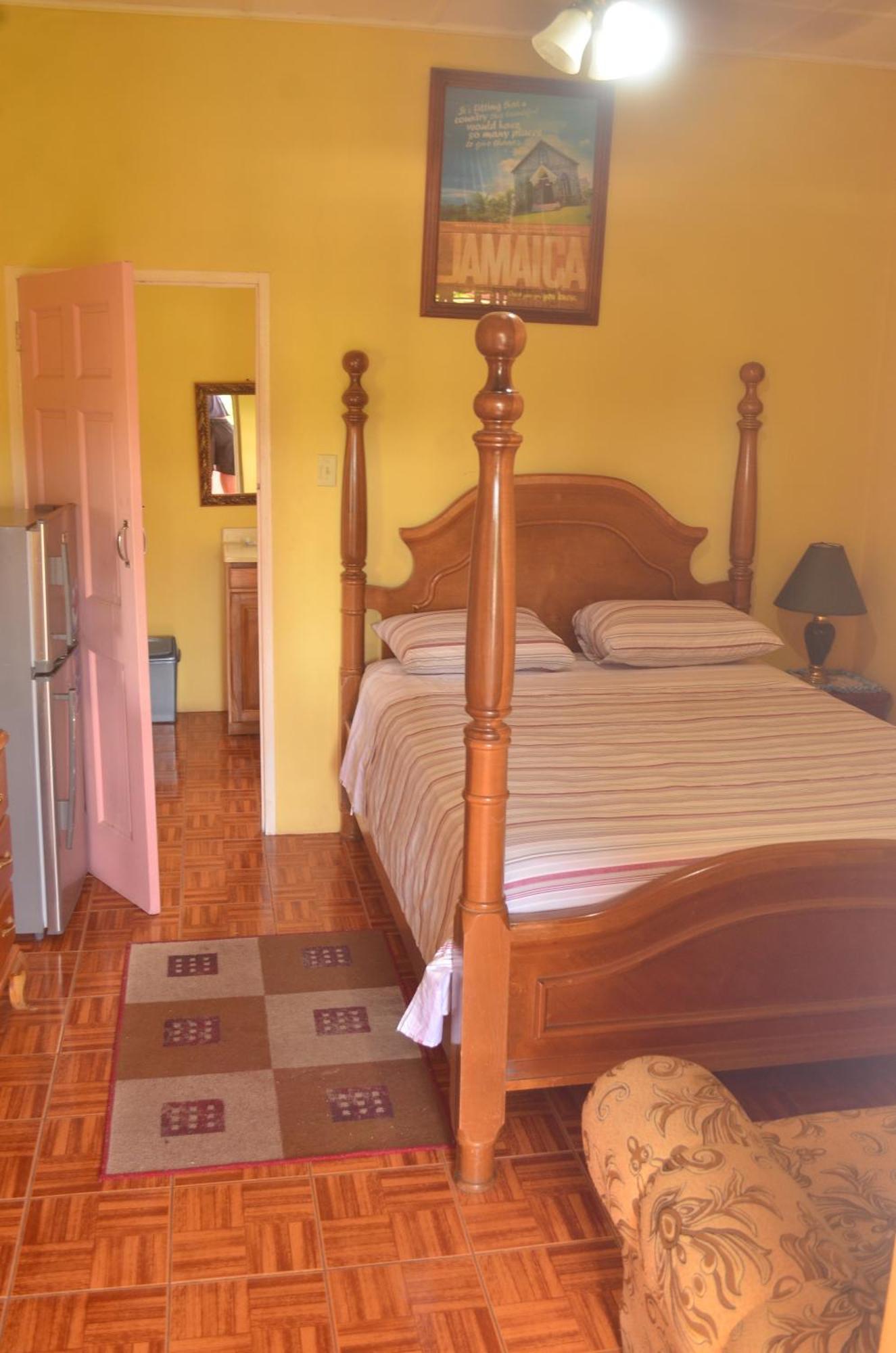 Little Shaw Park Guest House Ocho Rios Exterior photo