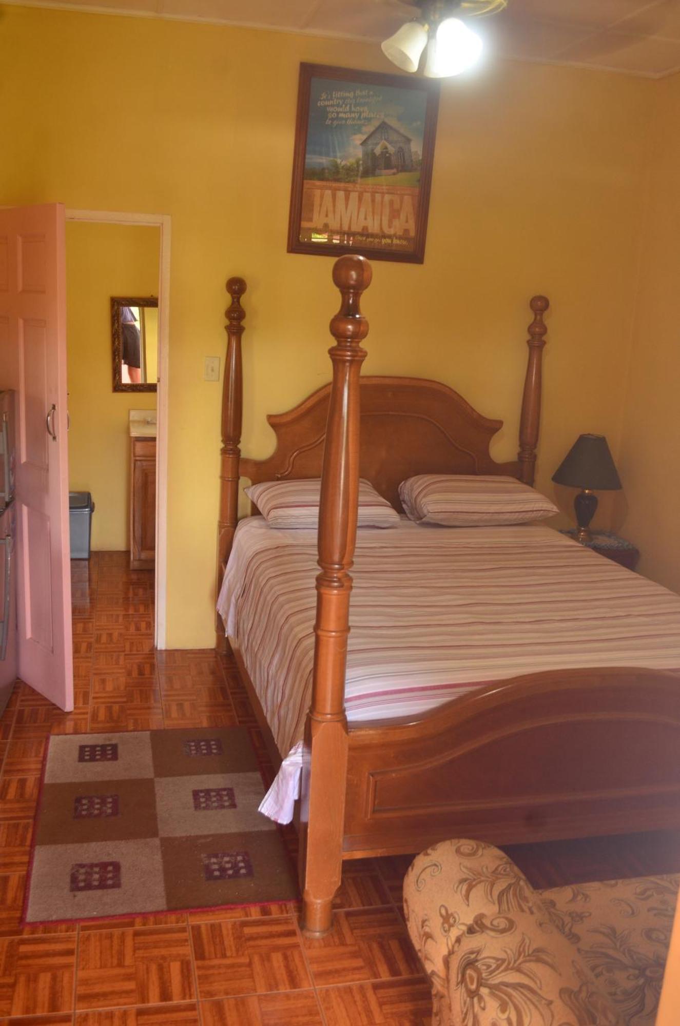 Little Shaw Park Guest House Ocho Rios Exterior photo